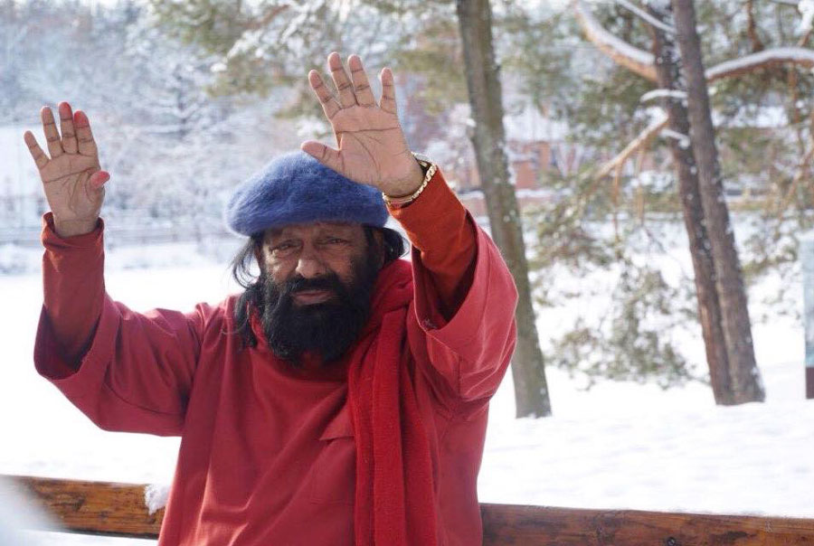 Пайлот Бабаджі: Гуру як міст до Океану всередині. Зустріч із божественністю, вихід за межі розуму та вічність.